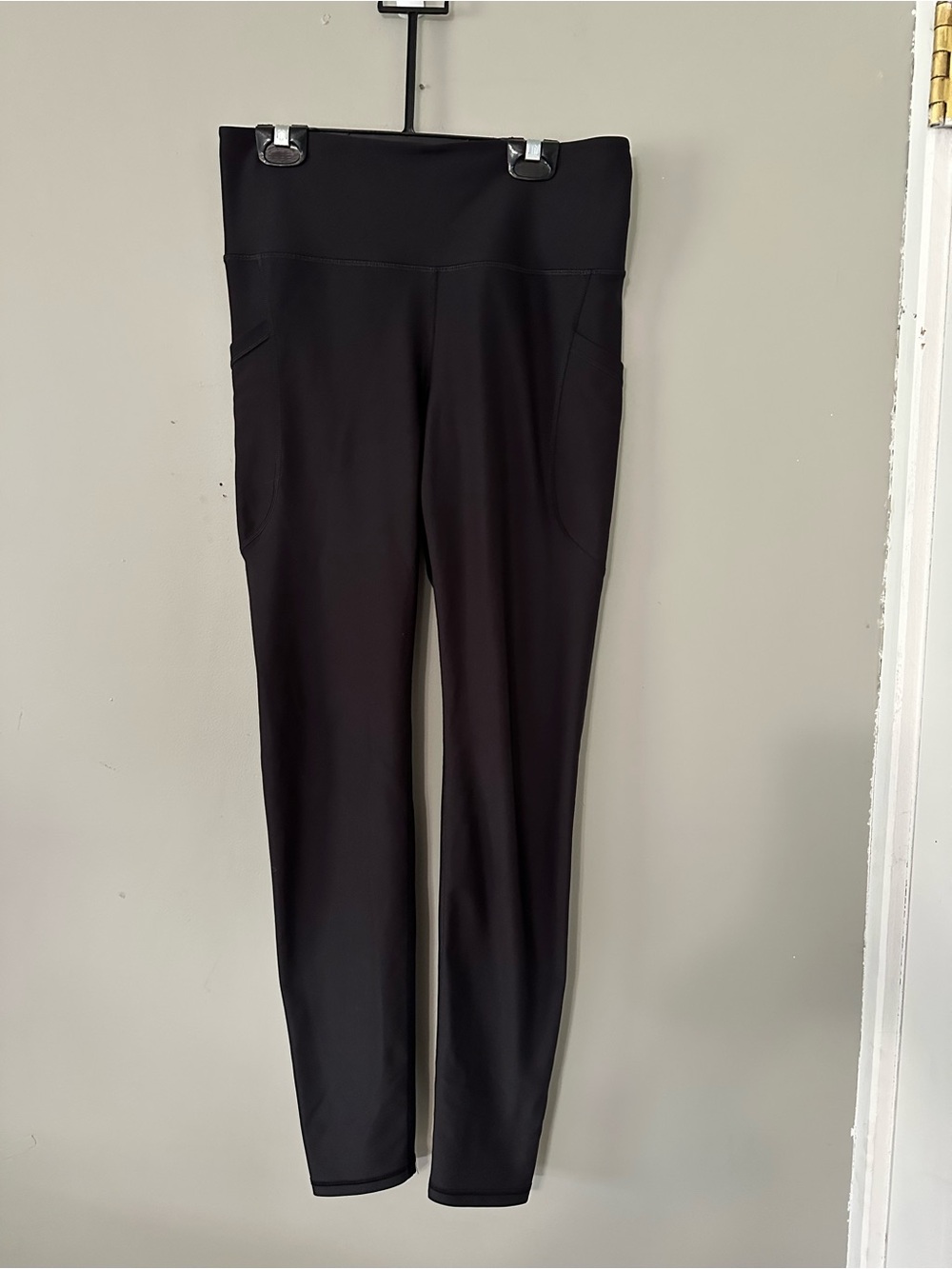 Old Navy Black High-Rise Active Leggings